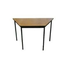 MESA PREESCOLAR TRAPEZOIDAL DE TRIPLAY